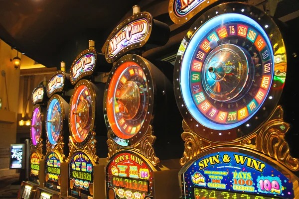 Capsa Susun payout table on senopati4d showing hand rankings and multiplier rates